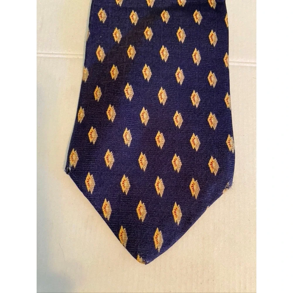Umberto Bossi Roma Milano Mens Silk Tie Navy Blue Gold Geometric Diamond Pattern